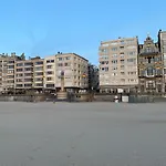 아파트 Studio Direct Aan Het Hoofdstrand Van - Naast Casino