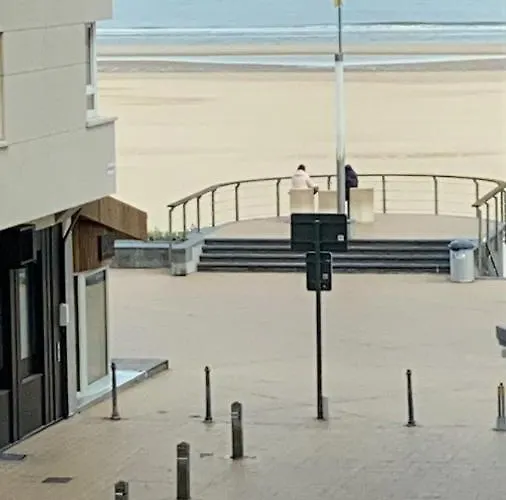 Studio Direct Aan Het Hoofdstrand Van - Naast Casino Apartment *
